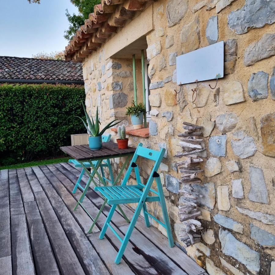 Villa Charmante A Lussan Avec Piscine Privee Et Jardin Closa Bagian luar foto